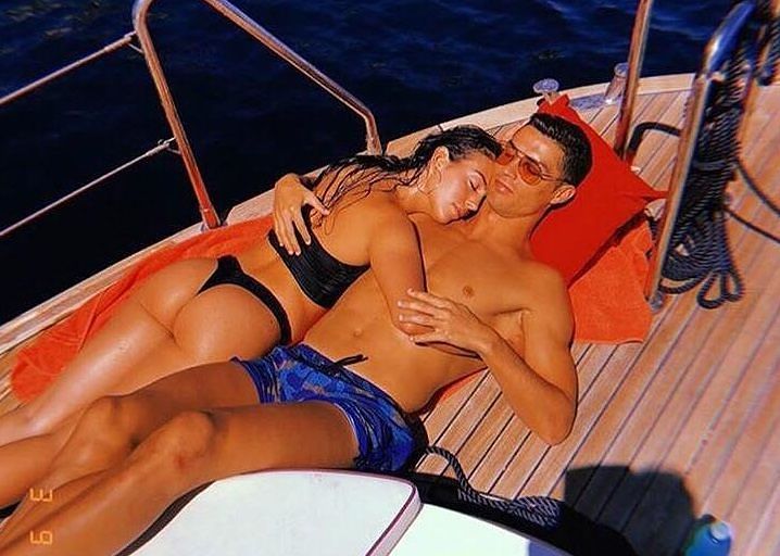 Vacanze in Sardegna e foto su Instagram per CR7: “Sognando il gol”