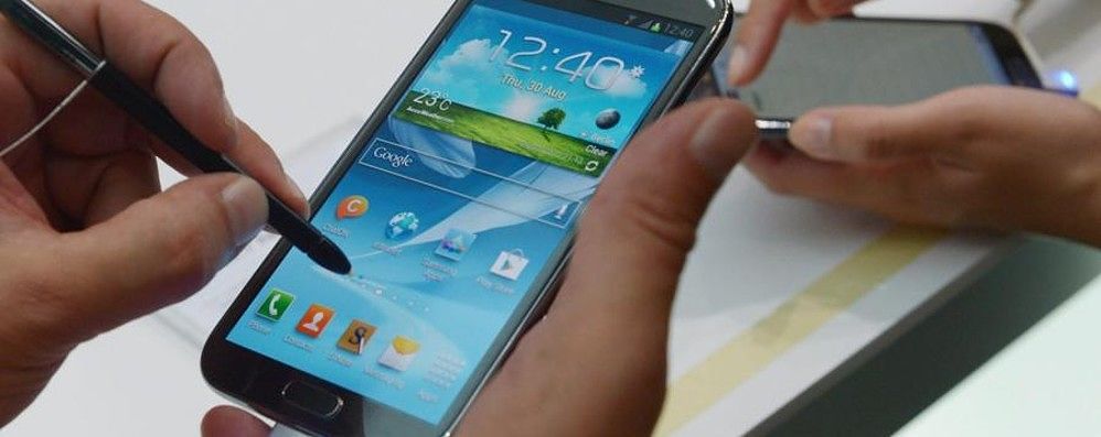 Falso sms di “MediaWorld”: occhio alla truffa del finto regalo di un Samsung S9