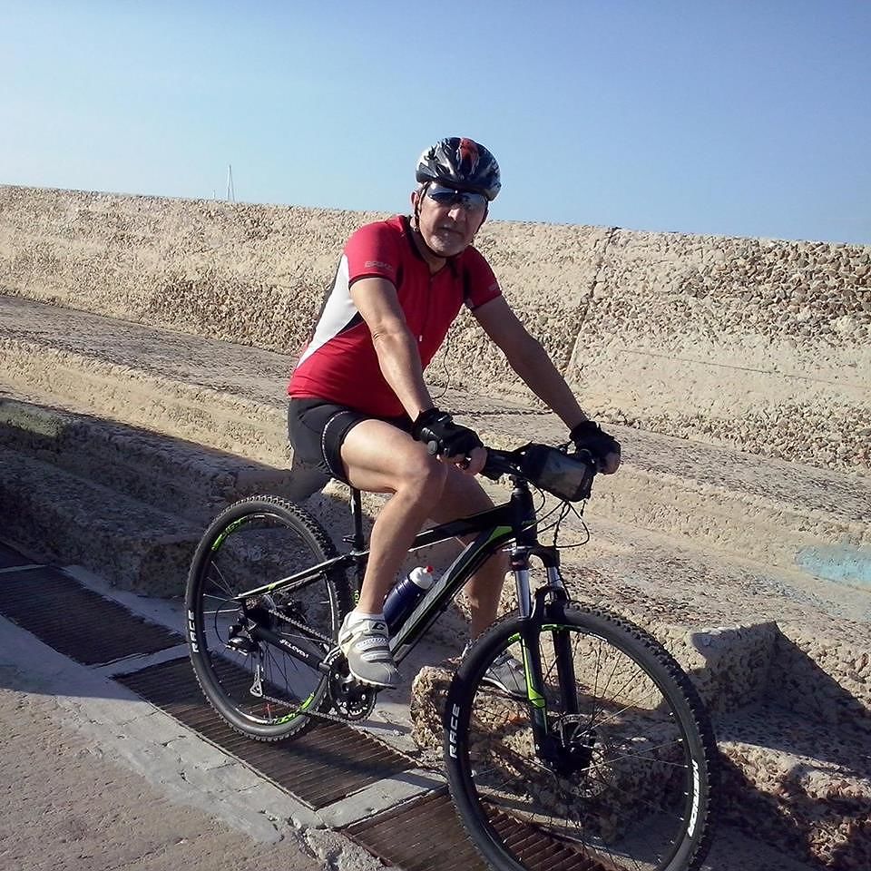 Maracalagonis, la tragedia: ex carabiniere muore in bici davanti alla moglie