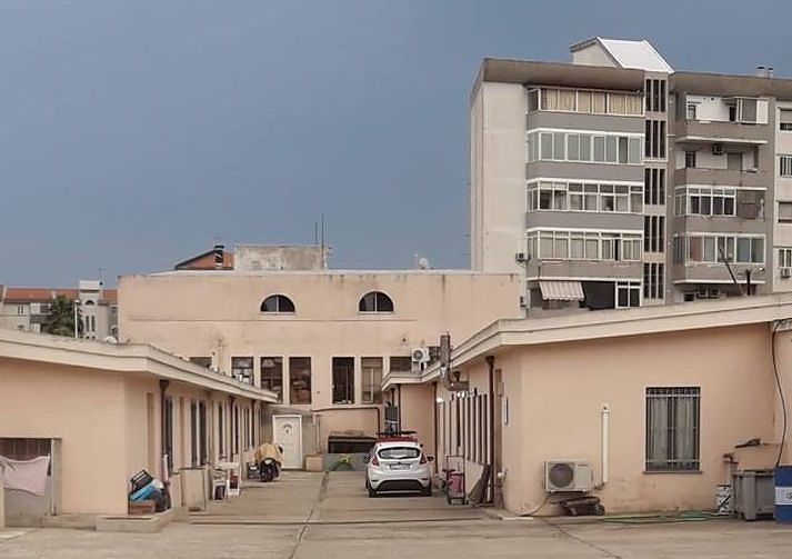 Cagliari, paura in via Puglia: 7 famiglie verso lo sgombero, 11 minori coinvolti
