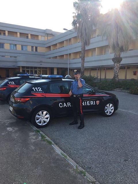 Assemini, cagliaritano arrestato dopo il blitz a casa di una nigeriana: “Quel cellulare è mio”, e la deruba