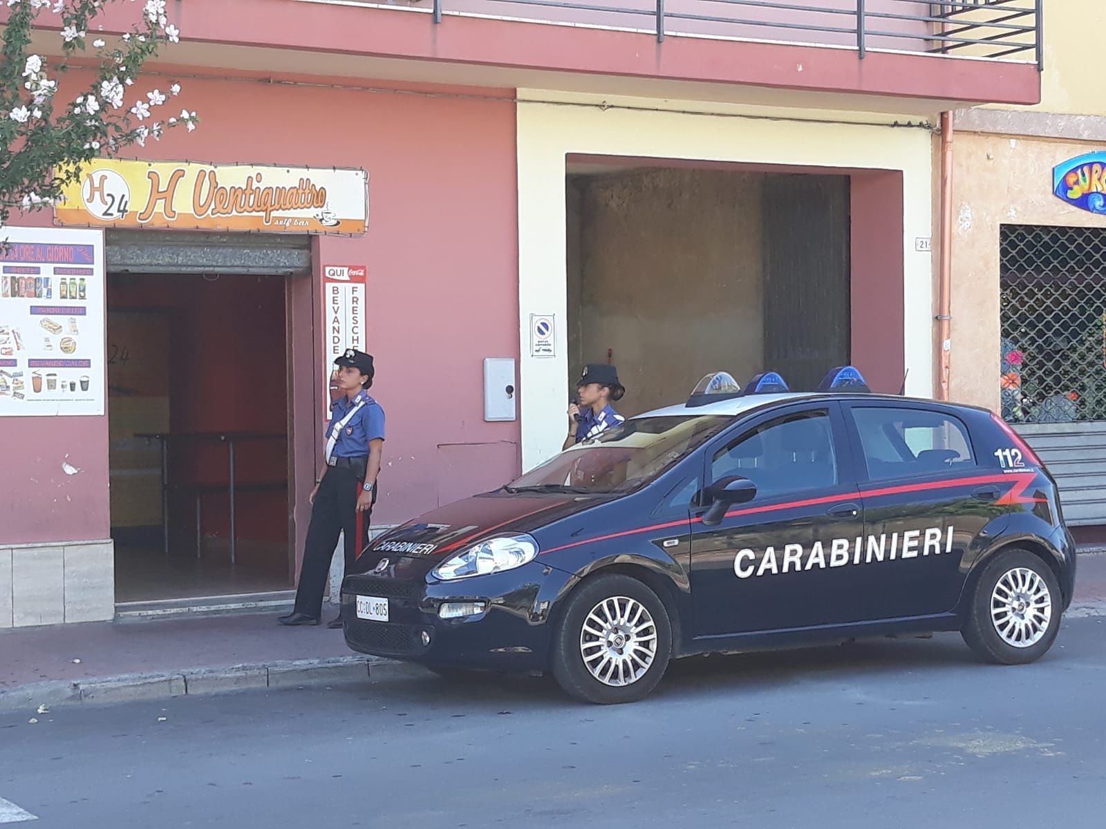 Aggressione tra giovani a Pula, 17enne arrestato dai carabinieri