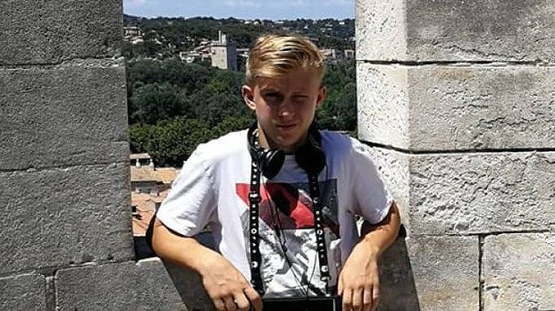 Il dramma di Igor, muore soffocato a soli 14 anni per una sfida col brivido nata sul web