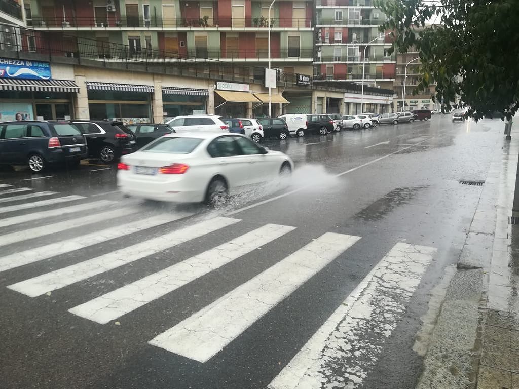 Nuovo temporale su Cagliari, la città sott’acqua: il VIDEO dei nostri lettori da San Michele