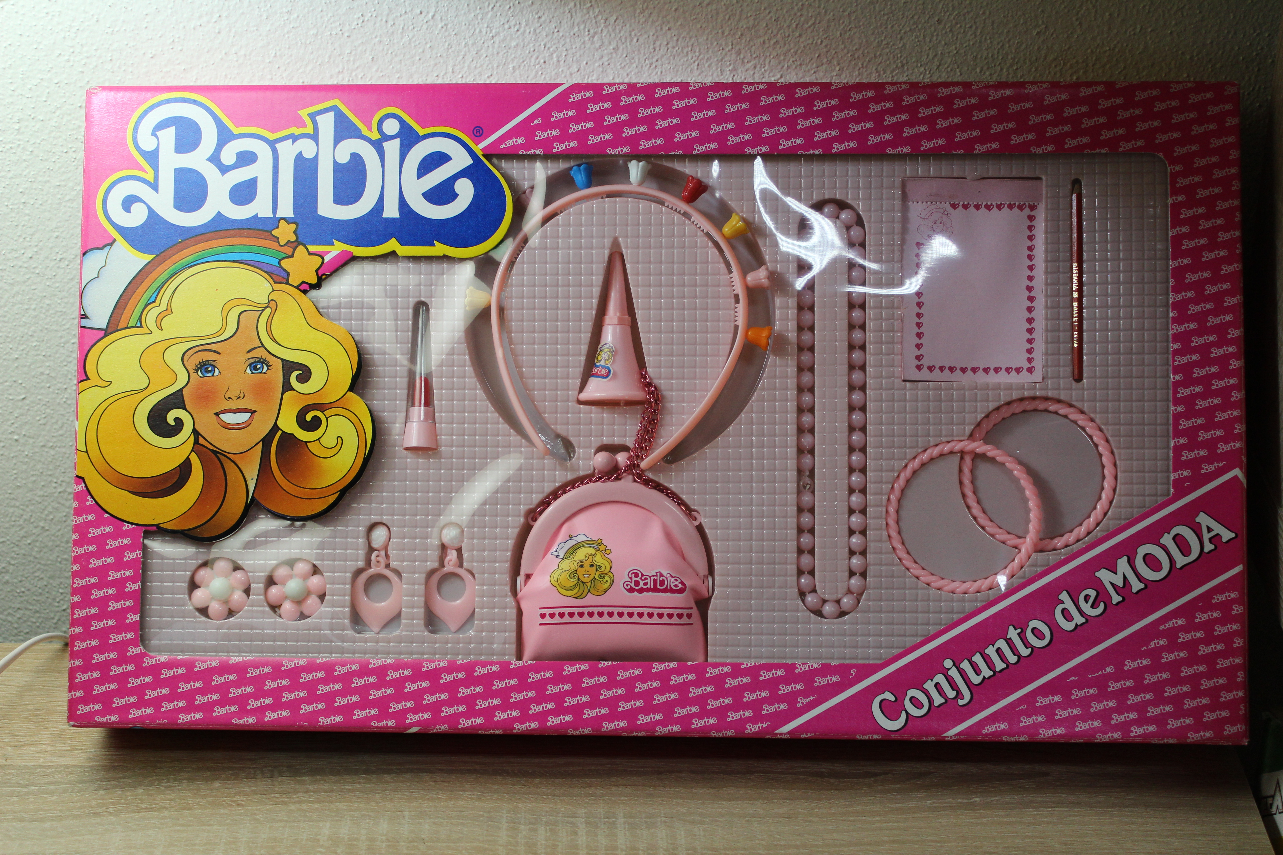 Vendo Barbie conjunto de moda 1985