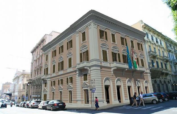 Piazza Carmine, addio ponteggi: uffici, spazio per cittadini e giardino zen a “Palazzo Caide”