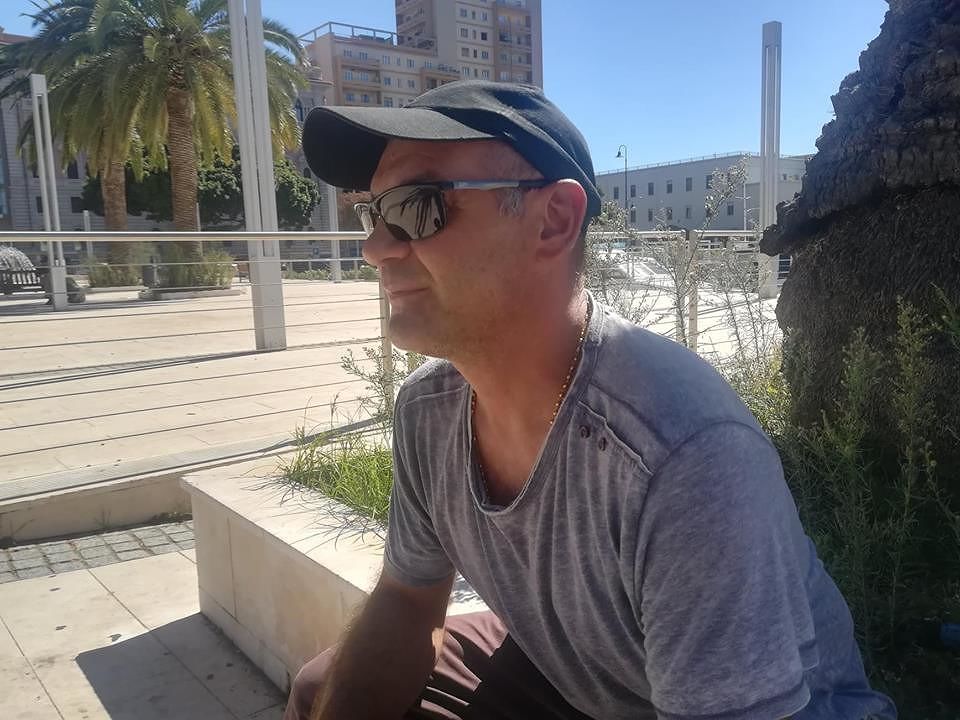 Daniele di Cagliari, ex pizzaiolo in mezzo alla strada: “Ho un tumore al cervello, aiutatemi”