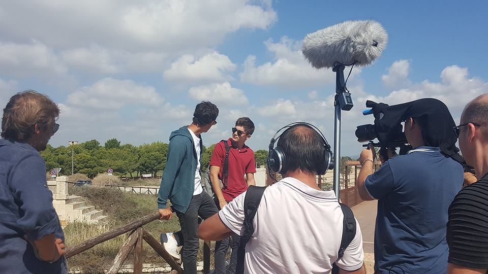 Gianni Morandi tra fenicotteri e saline, “L’Isola di Pietro” fa tappa a Molentargius