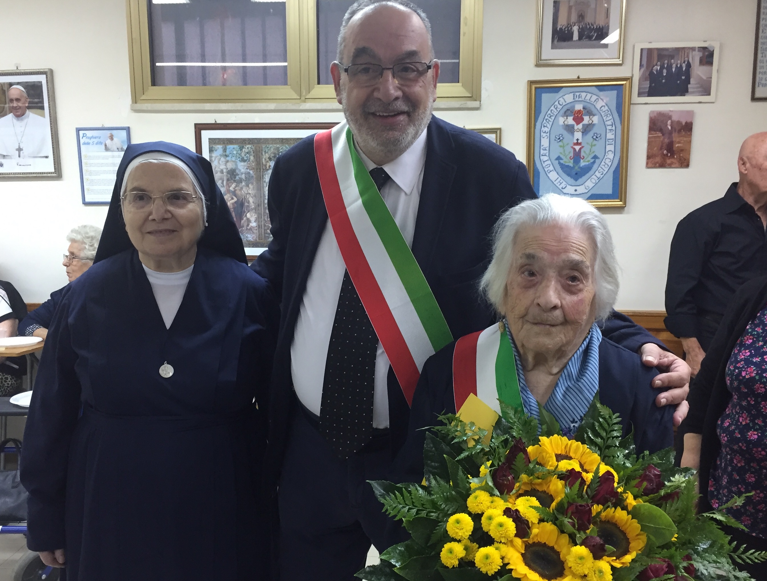 Festa a Quartu: nonna Giuseppa compie 103 anni