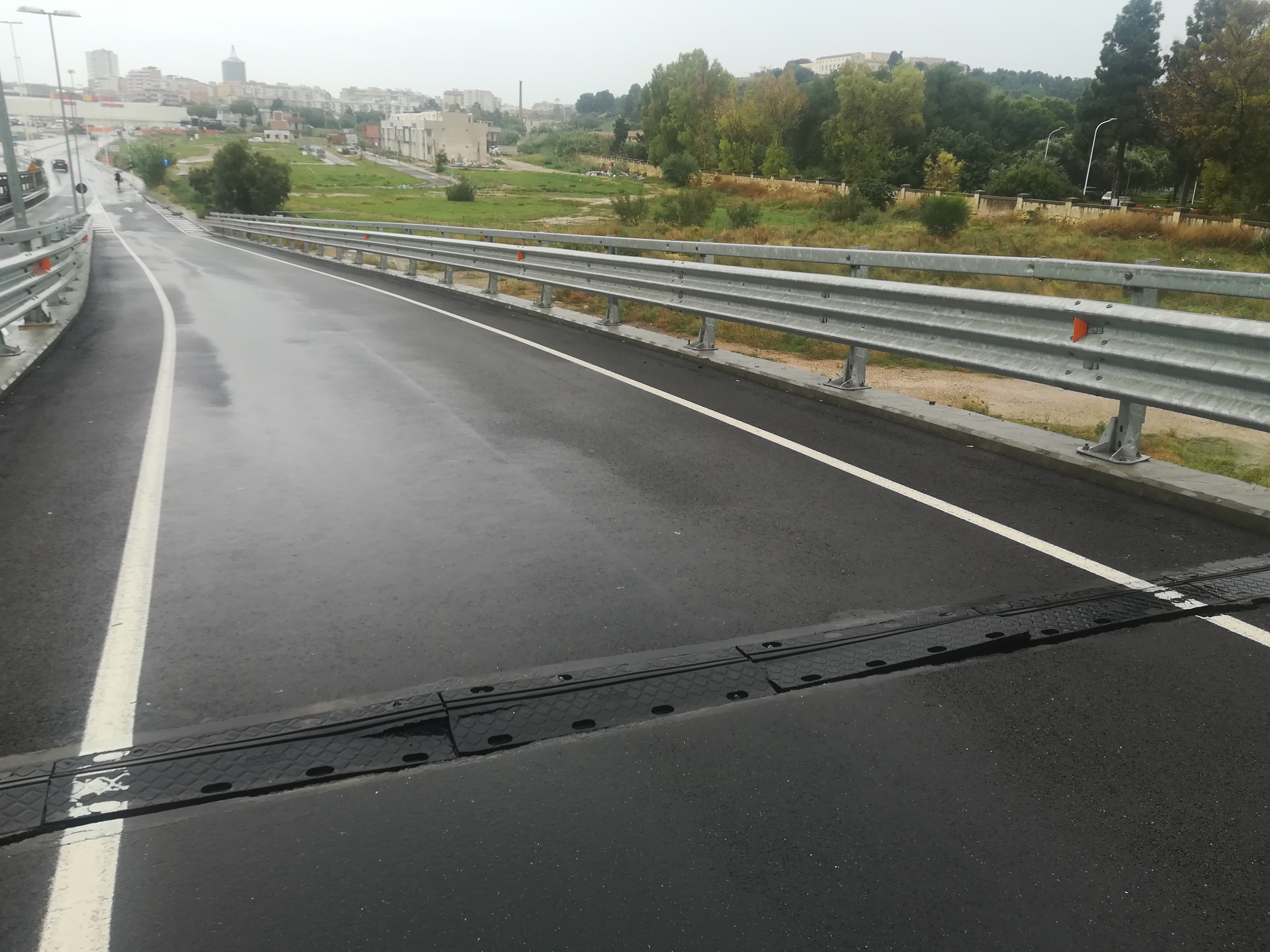 Cagliari, mattinata d’inferno sull’Asse Mediano: code e incidenti sotto la pioggia