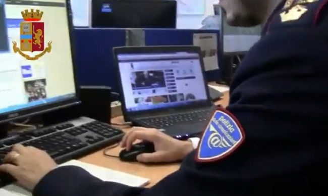 Scambiava su skype foto e video pedopornografici: in manette un 60enne nuorese