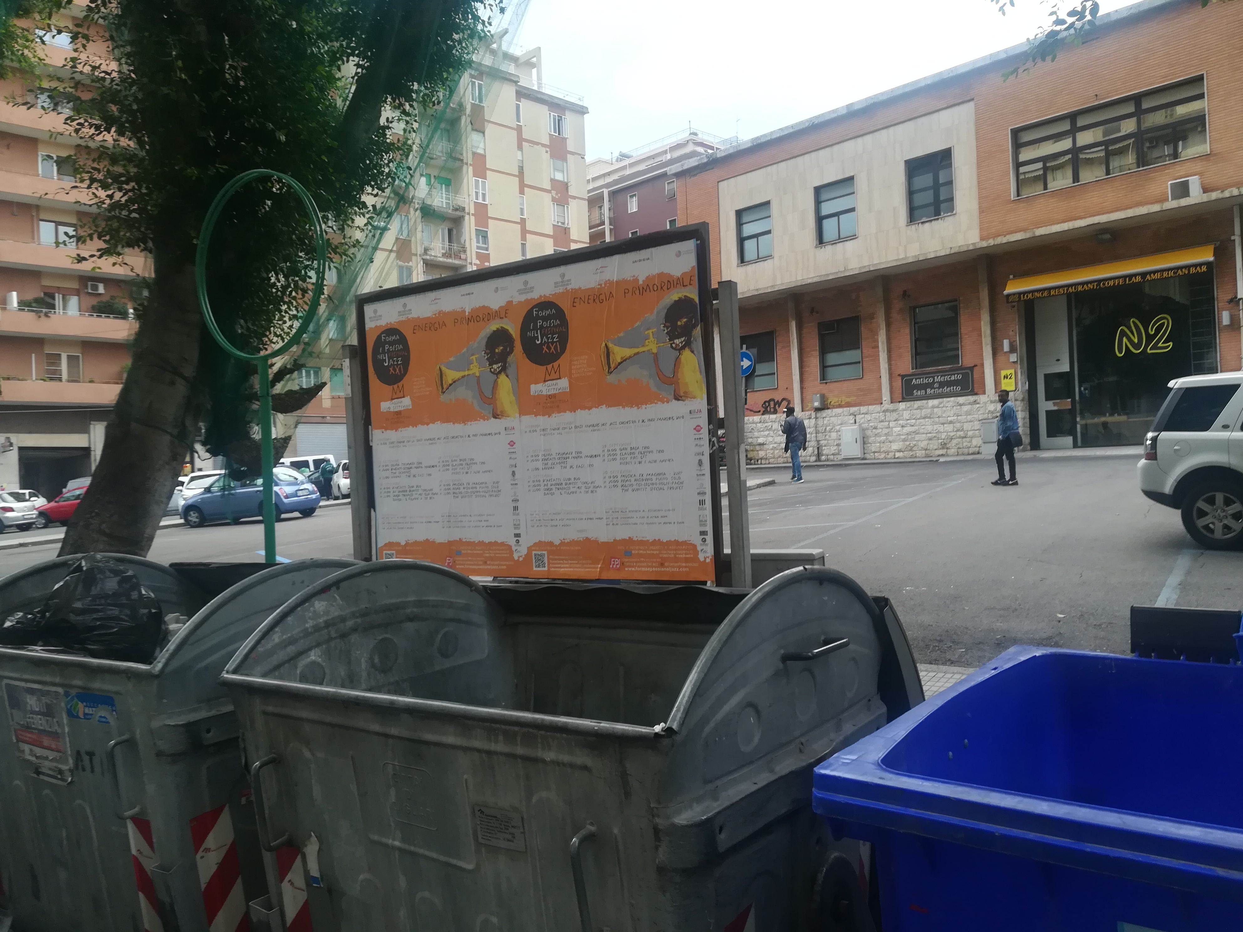 Rifiuti a Cagliari, 2 isole ecologiche attorno al mercato di San Benedetto