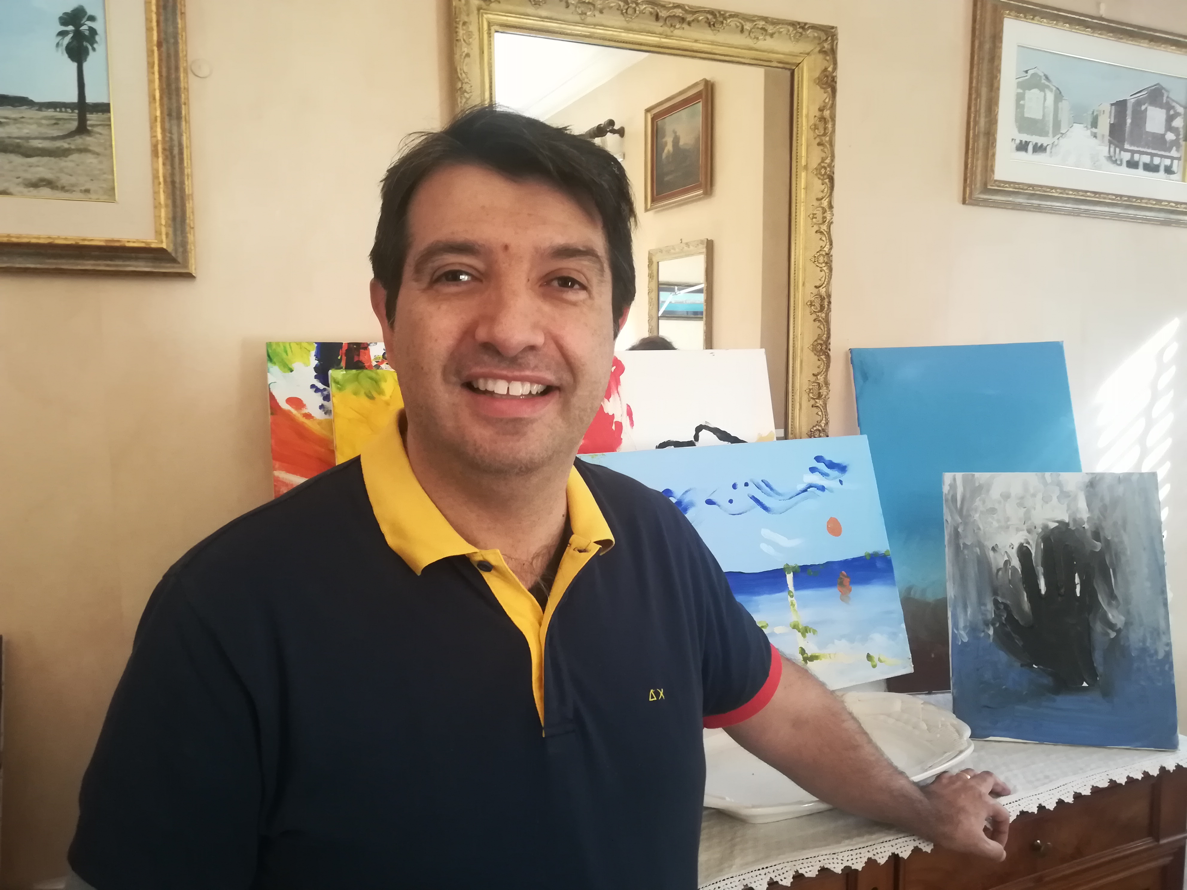 Quadri dipinti vedendo solo ombre, la vita “a colori” del cagliaritano Andrea Ferrero