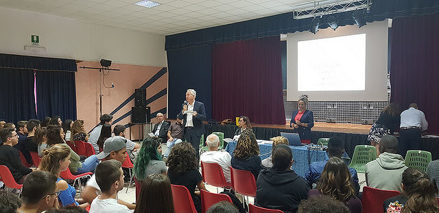 Giunta Pigliaru, ideale siluro alla Meloni: “Creeremo un sistema equilibrato di accoglienza per i migranti”