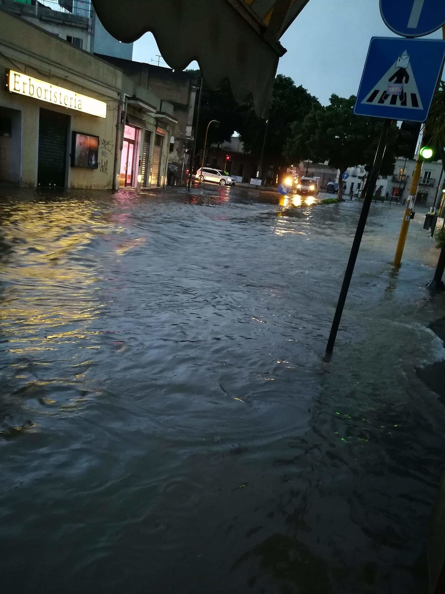 Allerta meteo rossa, risveglio da incubo a Cagliari e nel Sud Sardegna: diluvio non stop