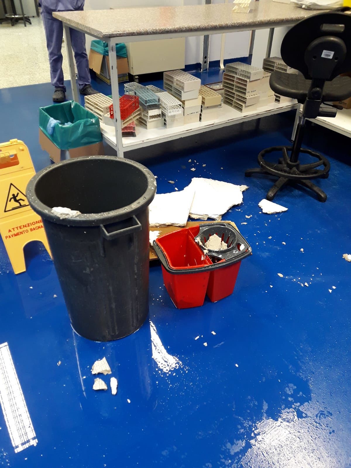 Maltempo a Cagliari, “fa acqua” anche il laboratorio analisi del Ss. Trinità