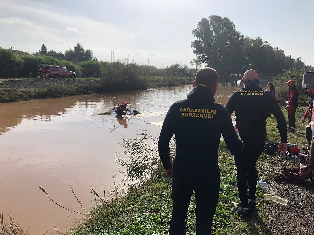 Auto sommersa ad Assemini, recuperato un corpo: è quello di Tamara?