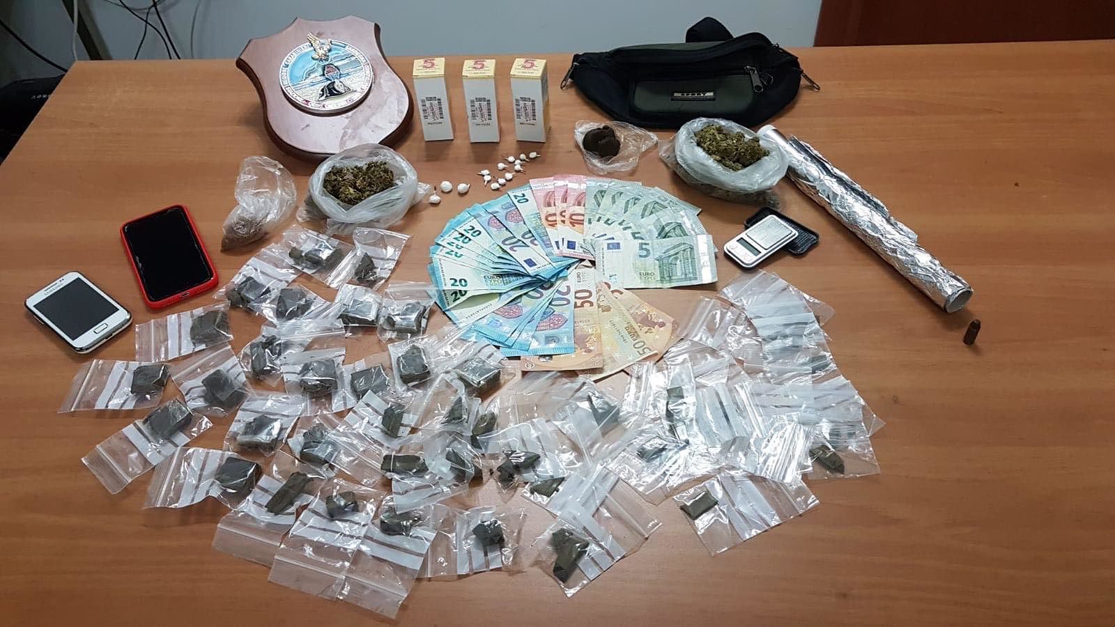 Cagliari, fermati in via Schiavazzi con hashish, marijuana, coca: due arresti