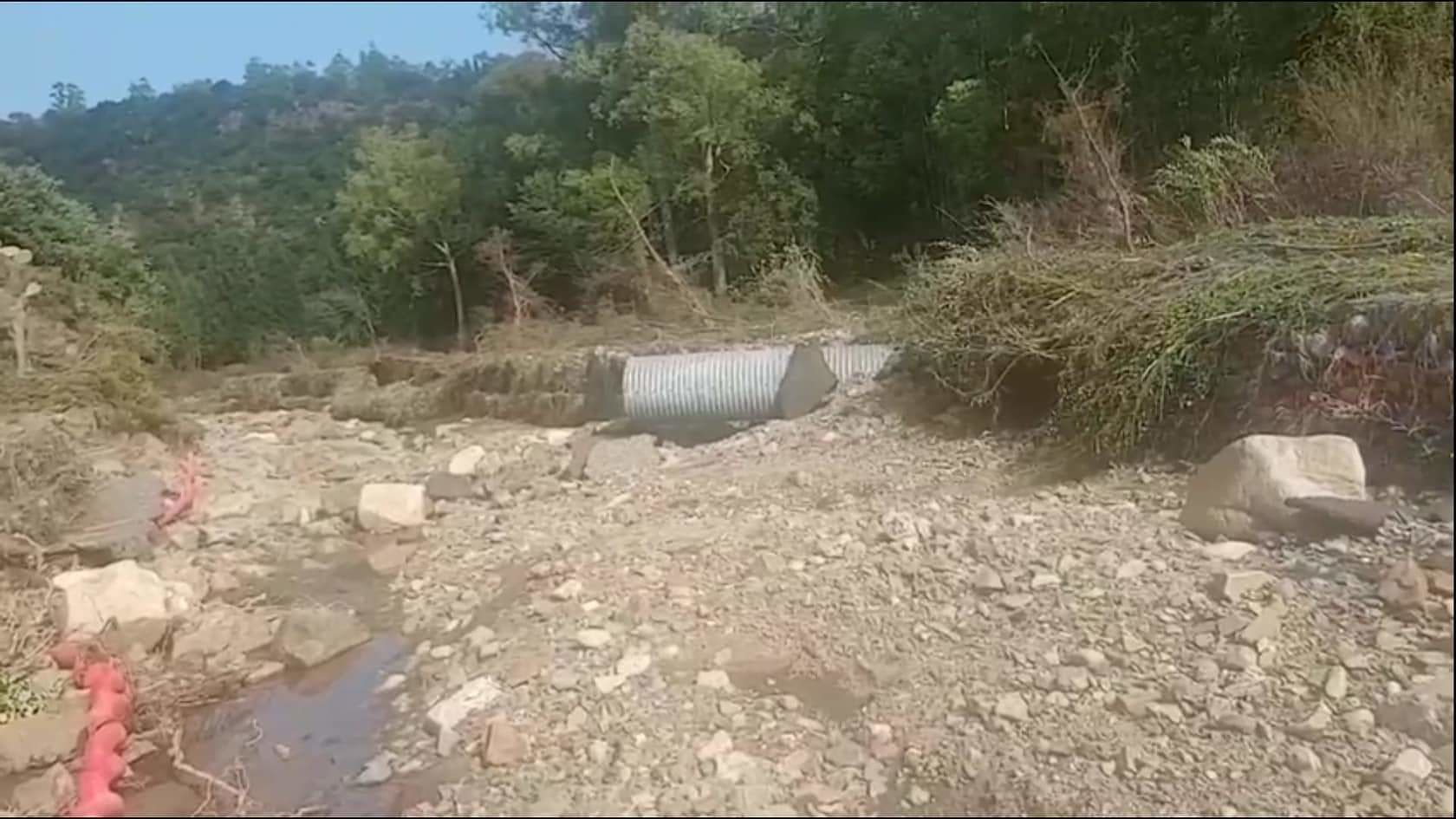 L’acqua divora la Capoterra-Santadi: “La Provinciale 1 non c’è più, è stata spazzata via”