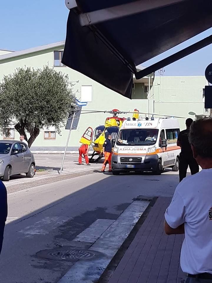 Un vigile del fuoco si sente male durante i soccorsi a Uta, portato via dall’elisoccorso (VIDEO)