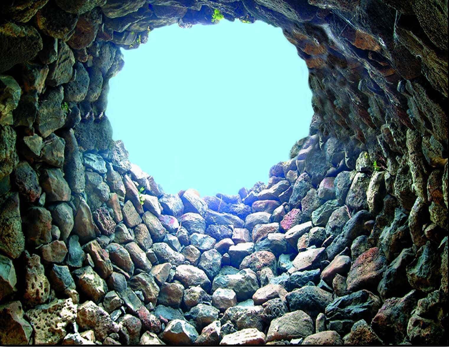 Sardegna, la Soprintendenza: “Stop ai riti neopagani che distruggono i siti archeologici”