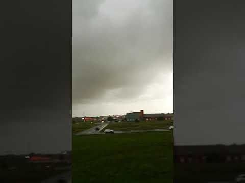 Maltempo a Sestu, pioggia e cielo nerissimo nell’area di Cortexandra