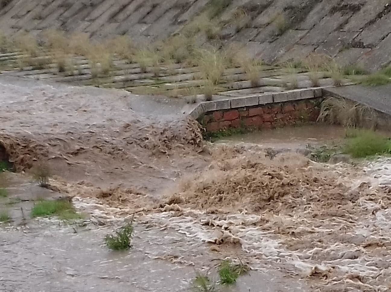 Ballao, la furia dell’acqua nel rio Bintinoi