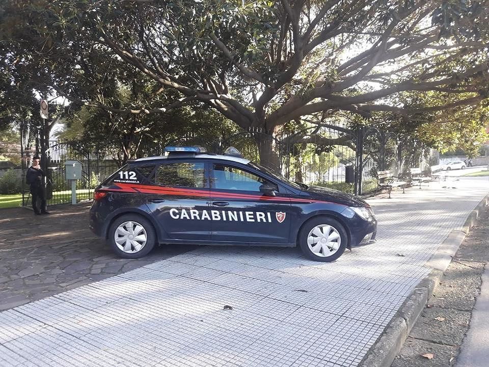 Villacidro, mette la marijuana su facebook: i carabinieri lo scoprono e lo arrestano