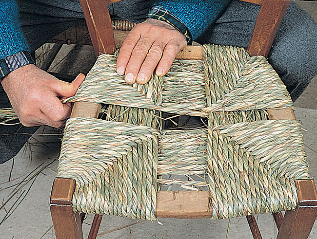 Cagliari, eseguo fondi di sedie