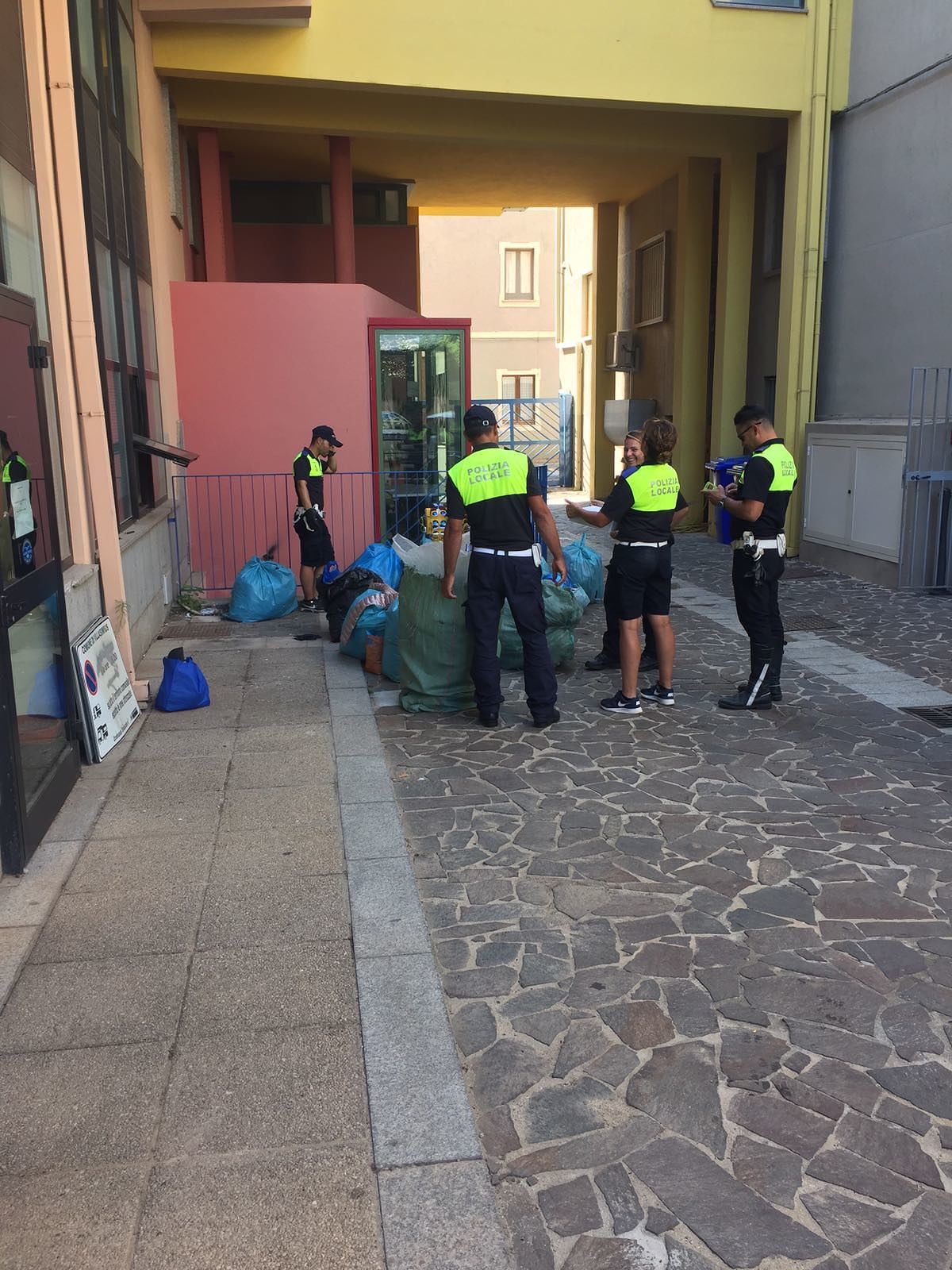 Villasimius, progetto Spiagge Sicure: feedback positivi da cittadini e turisti, 37 furbetti identificati