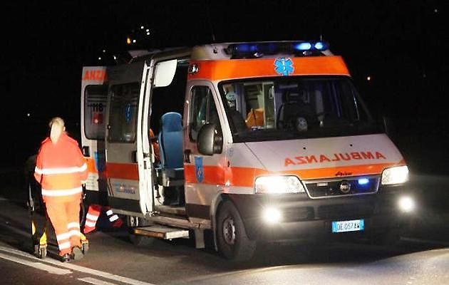 Halloween, decine di minori ubriachi soccorsi al Poetto: “Scene allarmanti”