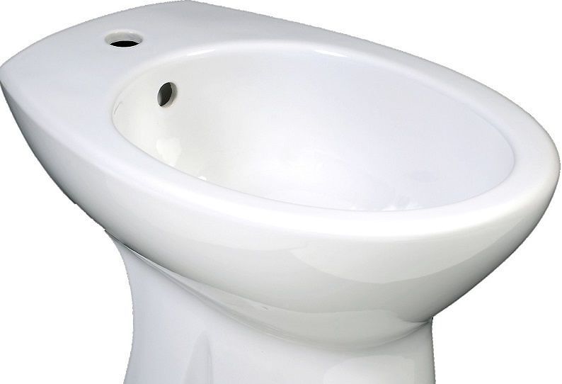 Porta a porta a Cagliari, ritiro ingombranti al disabile: “Il bidet? Lo distrugga e lo porti lei”