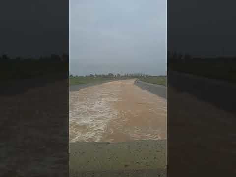 Villasor, residenti accerchiati dall’acqua a Ponti e Pedra. Il VIDEO choc: “Parti prima che venga via il ponte…”