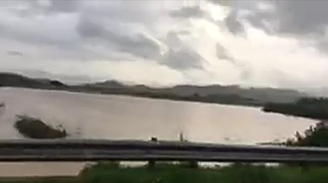 Campi irriconoscibili nell’Oristanese: “Tutto sommerso, sembra una laguna”