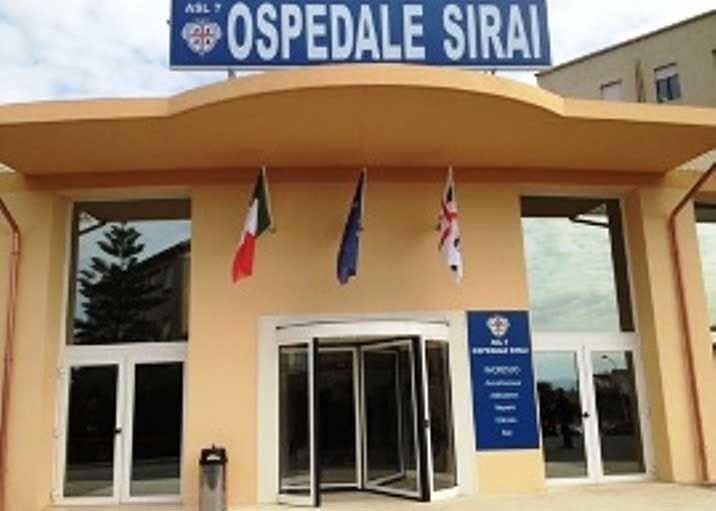 Carbonia, “otto ore di attesa per 4 punti di sutura alla mano, roba da terzo mondo”