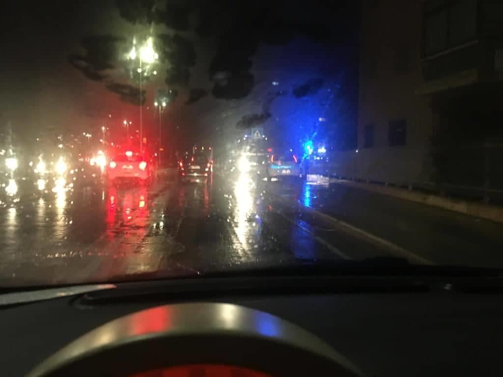 Piove, paura a Cagliari: via Vesalio si allaga