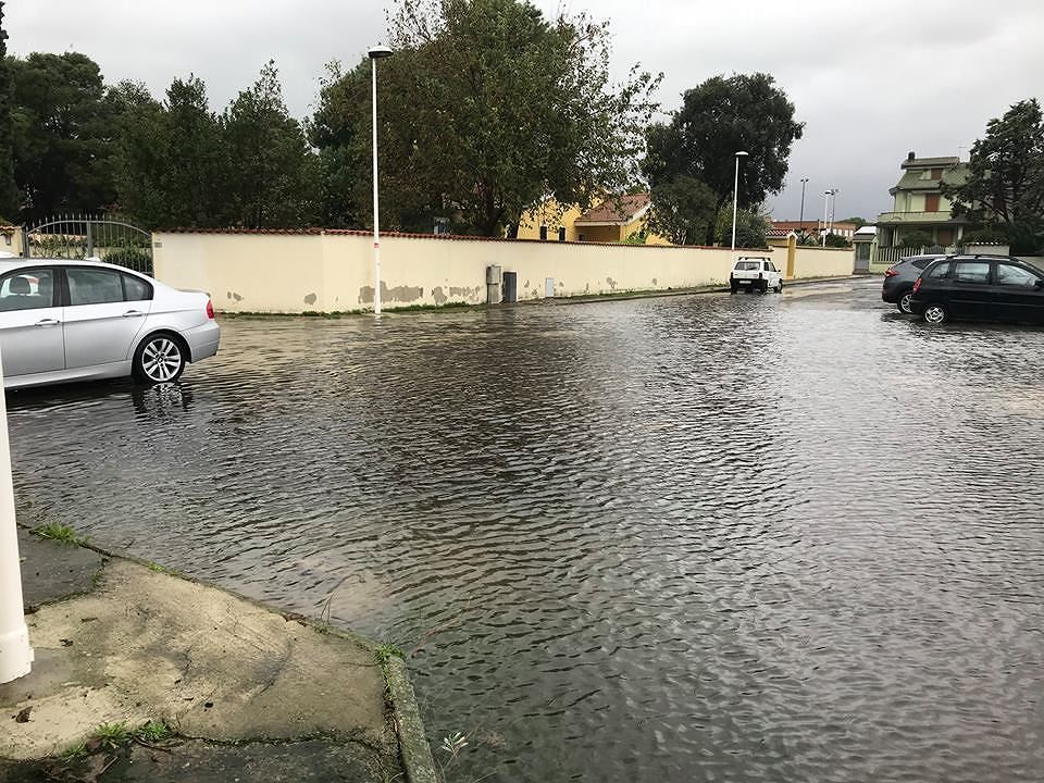 Allarme a Quartu: liquami ovunque e Flumini finisce sott’acqua. Residenti disperati