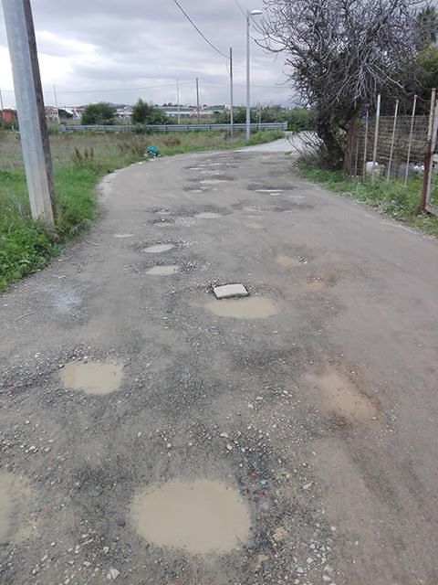 Su Tremini, le strade di Monserrato ridotte sempre peggio: “Costretti a vivere tra le voragini”