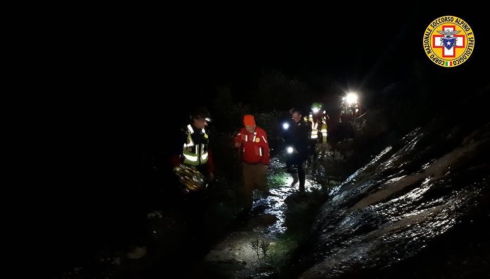 Villacidro, va a cercare funghi e si perde: 80enne ritrovato dopo una notte al freddo