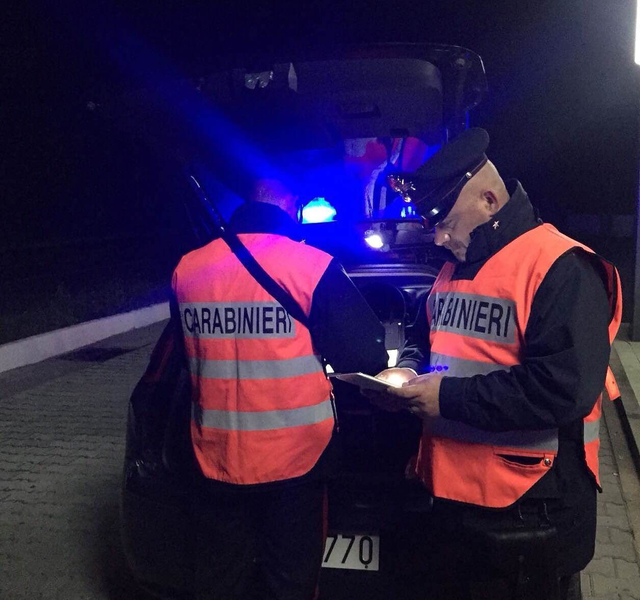 Abbasanta, finisce sul guardrail sulla 131: guidava sotto l’effetto di sostanze stupefacenti