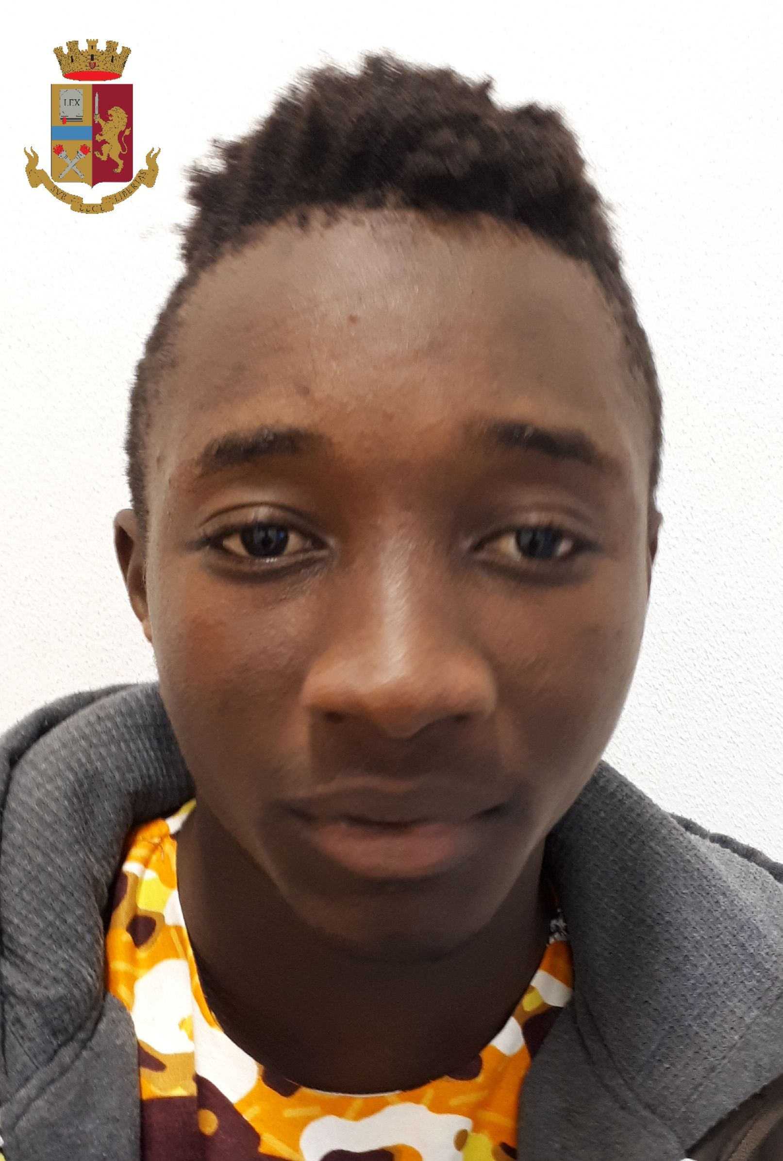 Cagliari, la droga nascosta tra le fioriere del porto: in manette 19enne gambiano