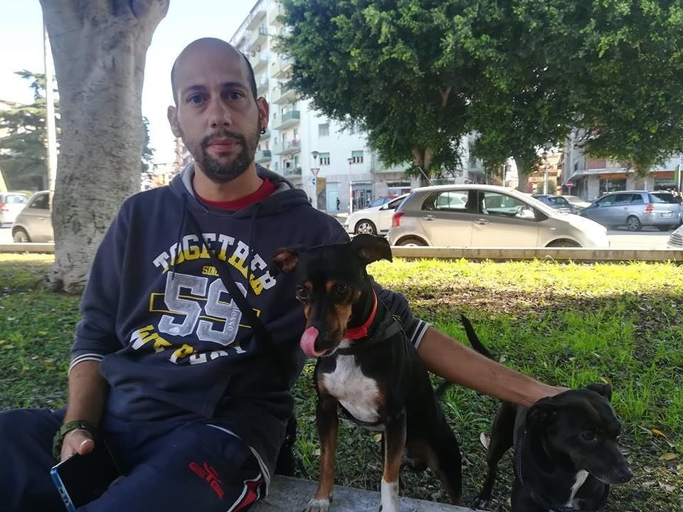 Andrea Meloni, il senzatetto di Tuvumannu incrocia le dita: “Forse avrò una stanza”