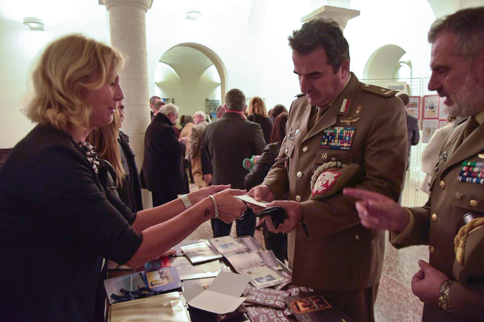 Poste Italiane emette cartoline e annullo postale dedicati alla Brigata Sassari