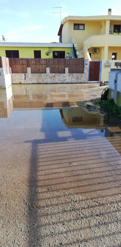 Capoterra, fogne a cielo aperto e laghi di liquami a Torre degli Ulivi