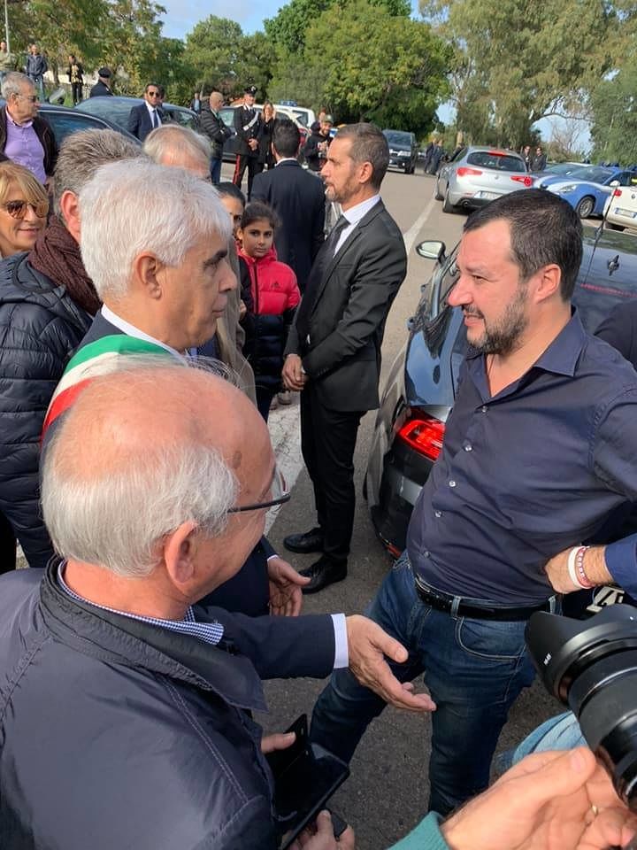 Salvini a Cagliari, Zedda non lo incontra e il sindaco di Capoterra lo riceve con la fascia