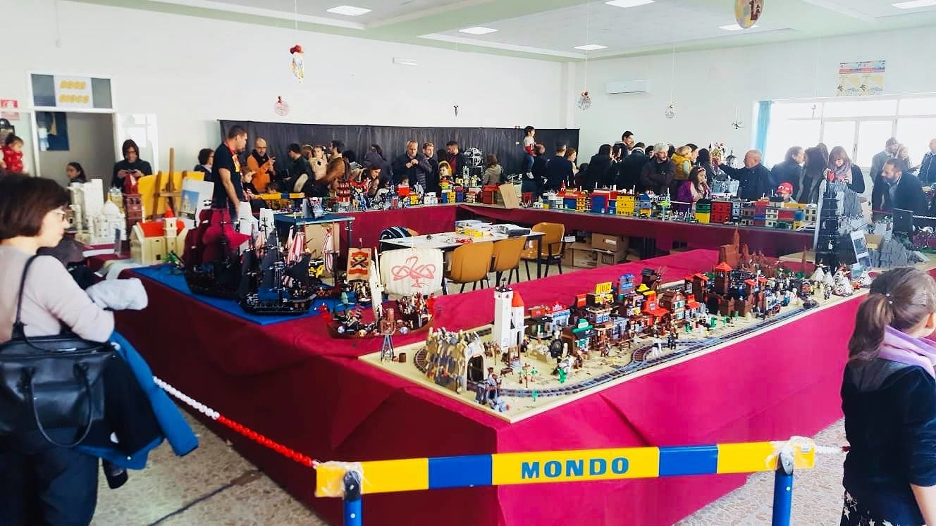 Selargius, tutti pazzi per i mattoncini Lego: migliaia di visitatori, domenica si replica