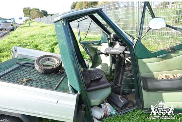 Schianto tra auto e Apixedda, momenti di paura sulla 131 verso Sestu: un 72enne in ospedale