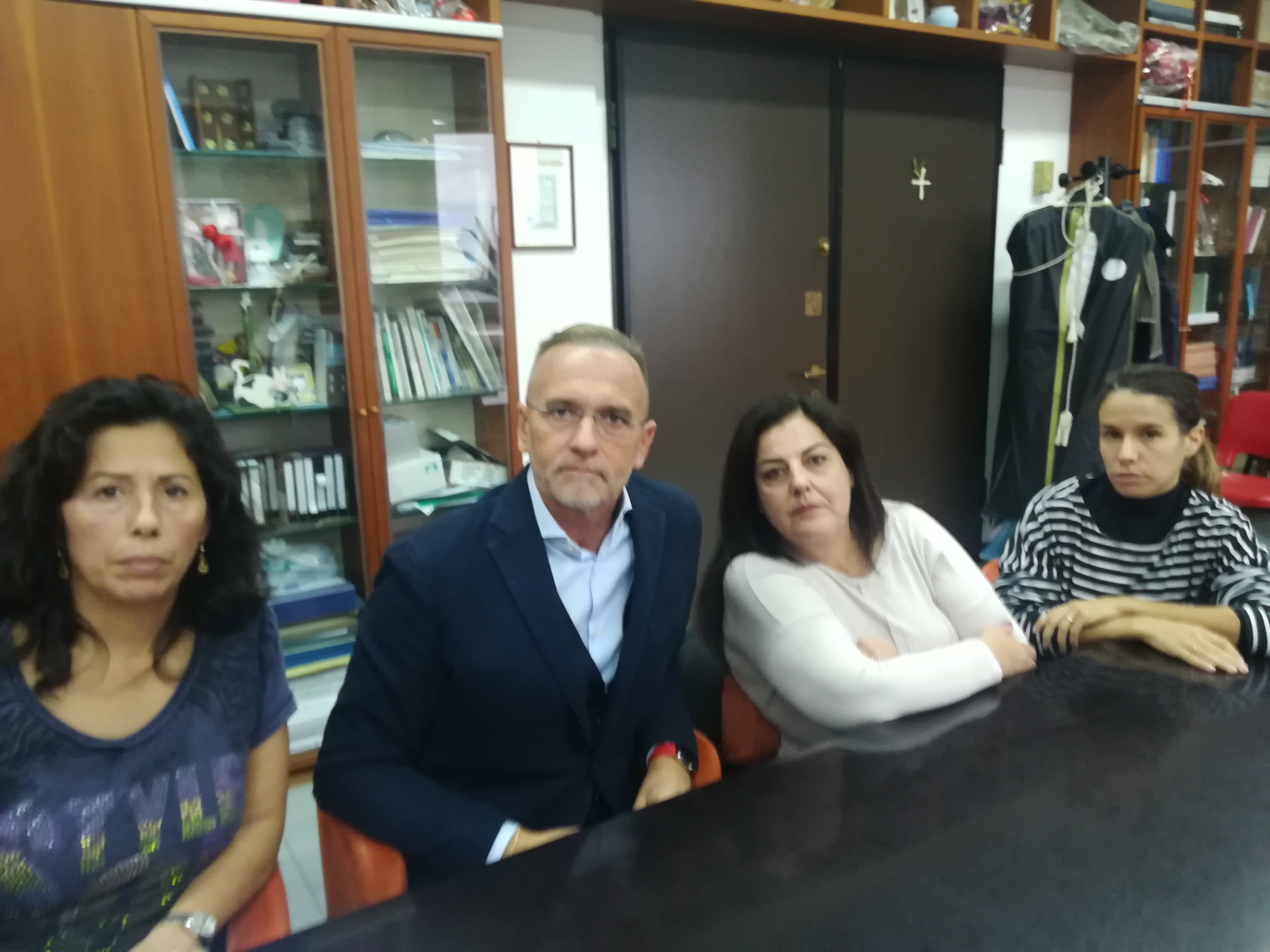 L’Aias chiude, la disperazione di tante madri sarde: “Chi si prenderà cura dei nostri figli malati?”