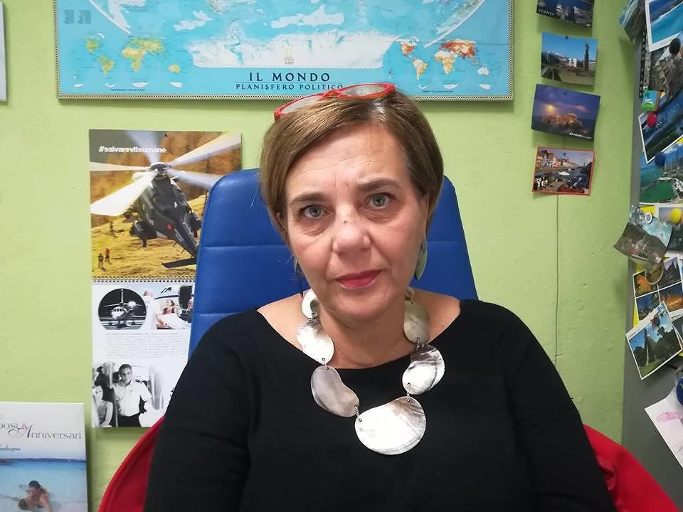 Alessandra, agente di viaggi in piazza del Carmine: “Zedda, i delinquenti restano anche senza wi-fi”