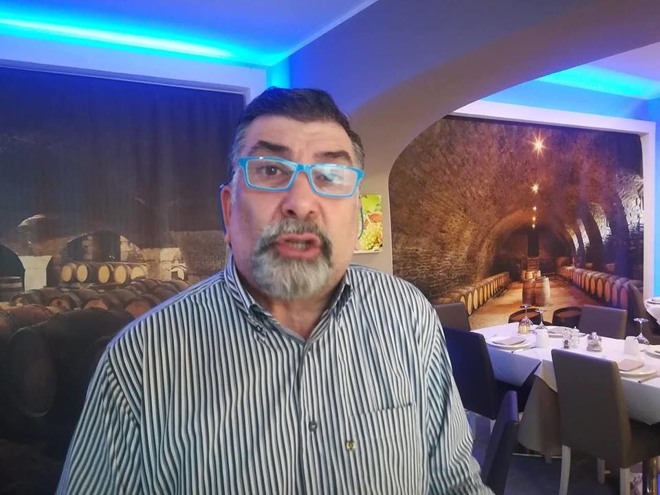 Cagliari, niente spazio in ristorante per i mastelli: “Per colpa di Zedda sarò costretto a chiudere”